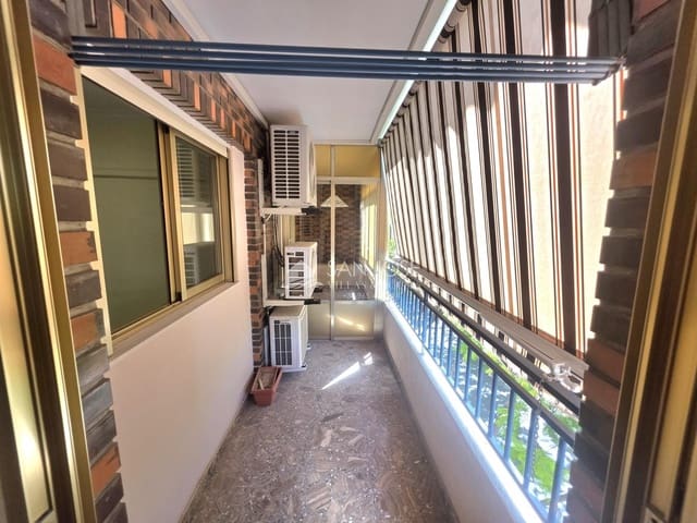 4 Zimmer Wohnung zu verkaufen in San Vicente / Sant Vicent del Raspeig mit Garage - 270.000 € (Ref: 10062194)