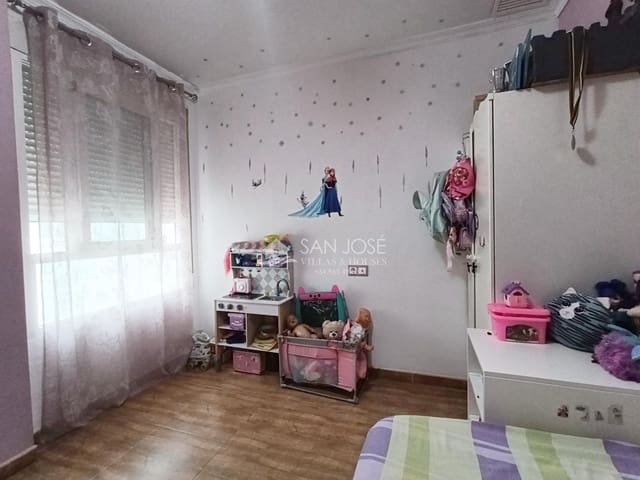 Piso de 3 habitaciones en La Romana en venta - 125.050 € (Ref: 10064616)