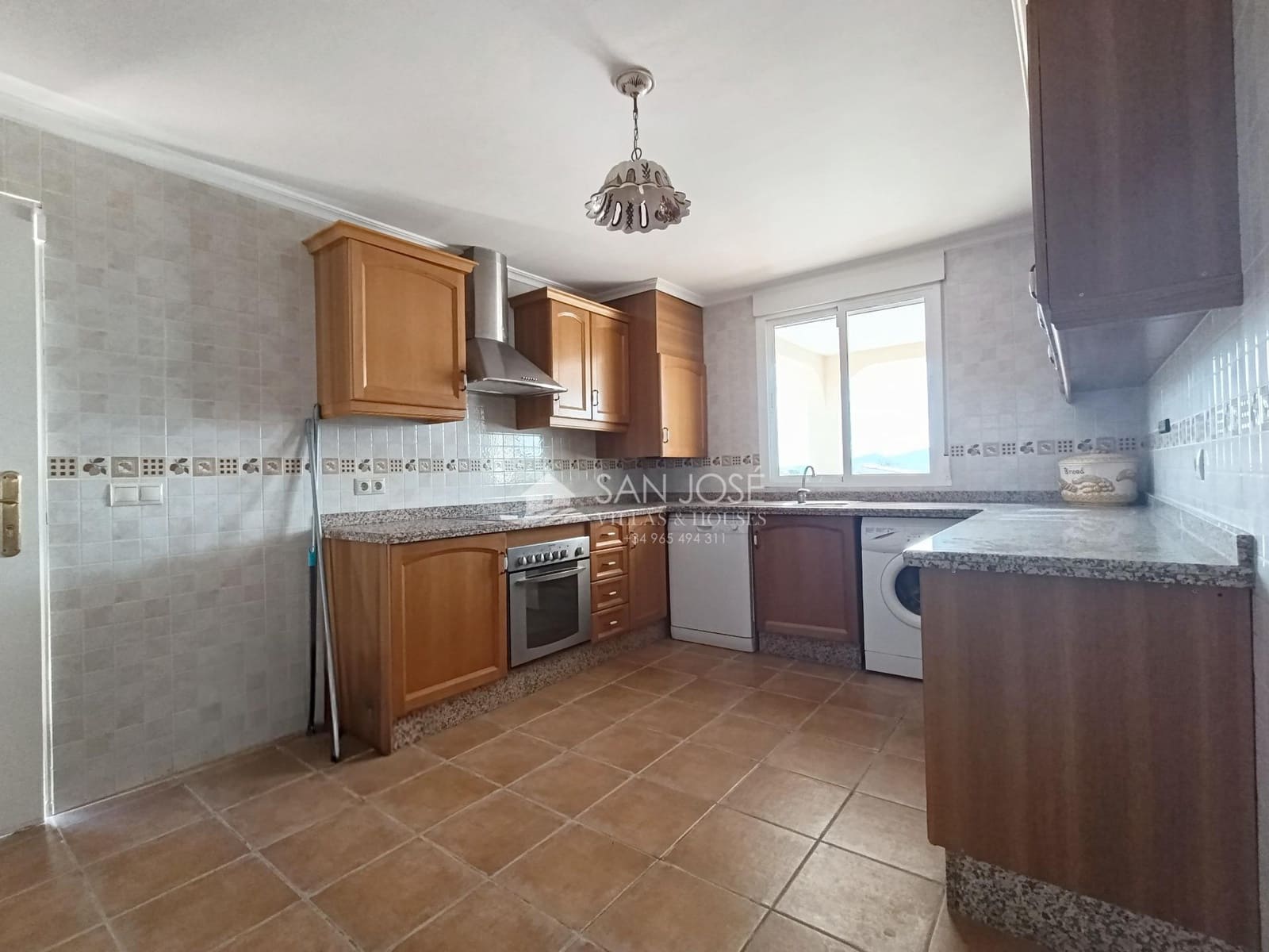 3 Zimmer Villa zu verkaufen in Pinoso mit Pool - 325.000 € (Ref: 10064619)