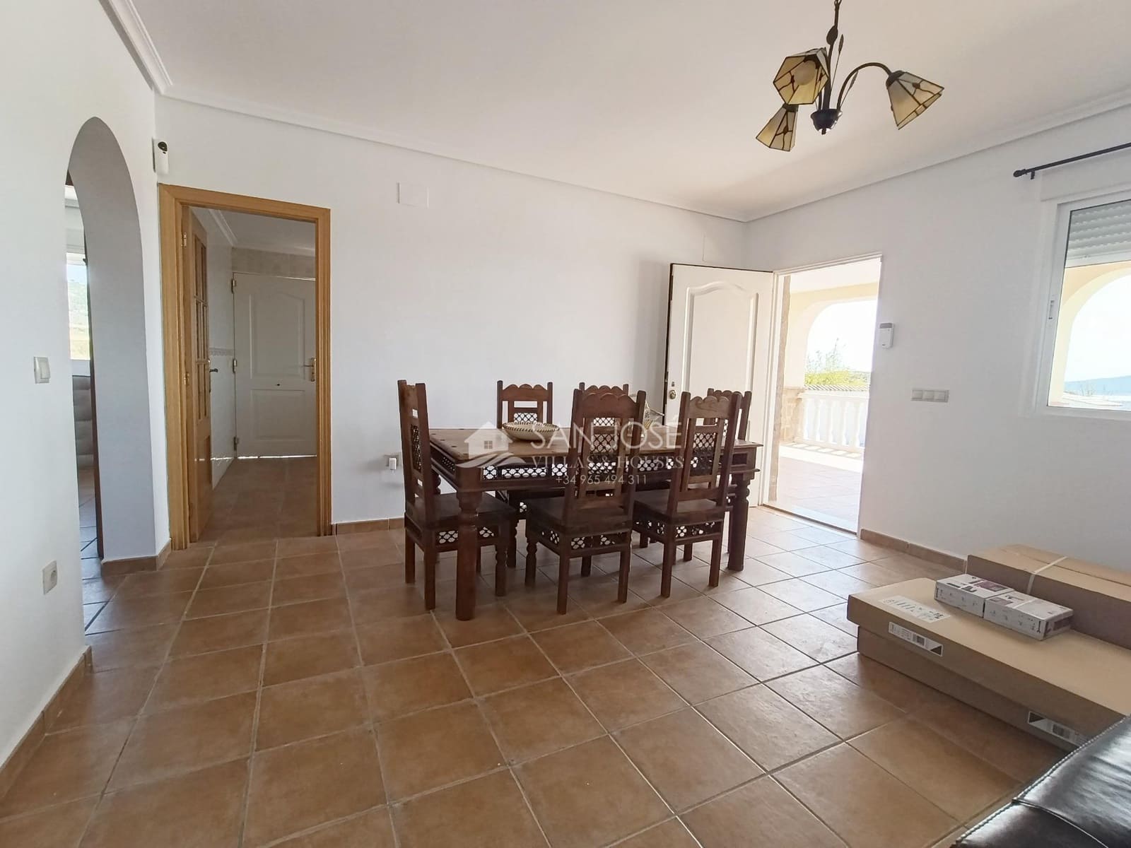3 Zimmer Villa zu verkaufen in Pinoso mit Pool - 325.000 € (Ref: 10064619)
