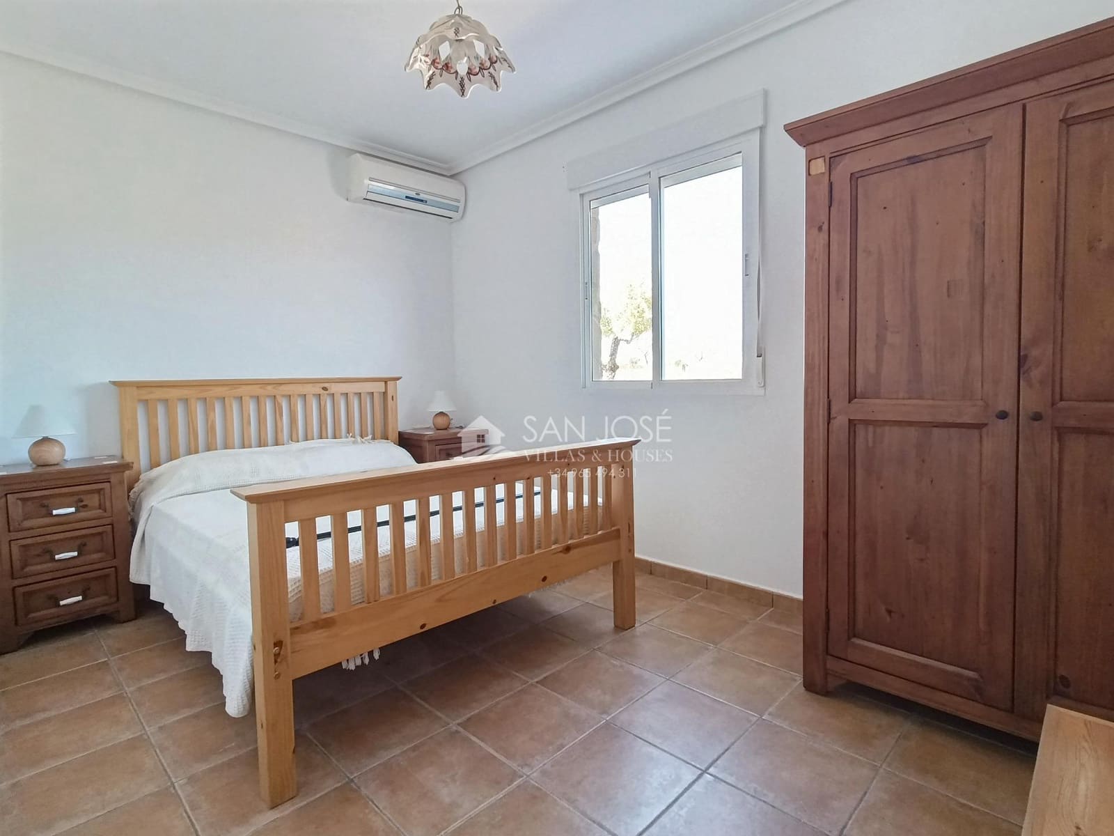 3 Zimmer Villa zu verkaufen in Pinoso mit Pool - 325.000 € (Ref: 10064619)