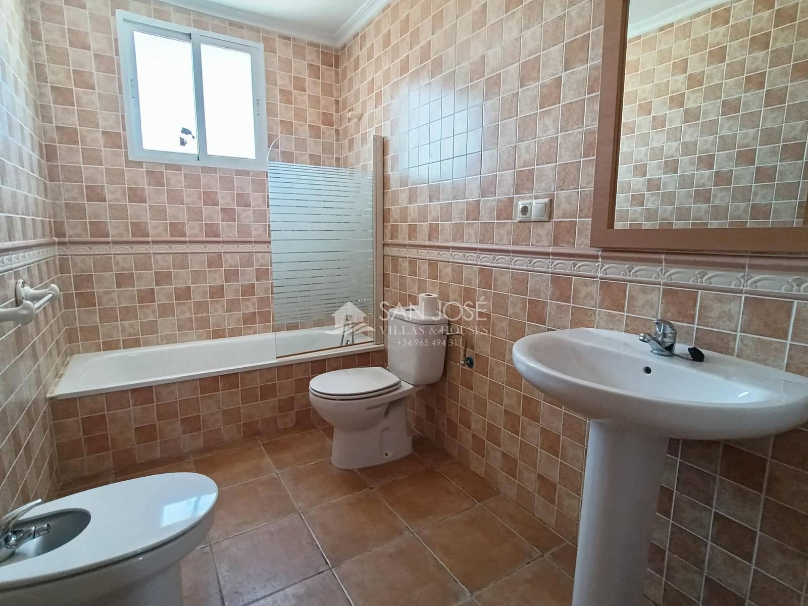 3 Zimmer Villa zu verkaufen in Pinoso mit Pool - 325.000 € (Ref: 10064619)