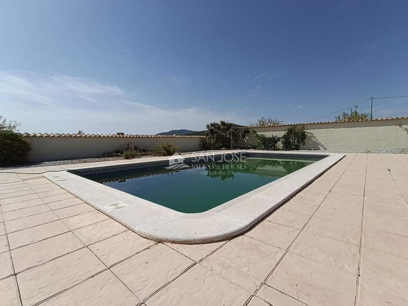 3 Zimmer Villa zu verkaufen in Pinoso mit Pool - 325.000 € (Ref: 10064619)