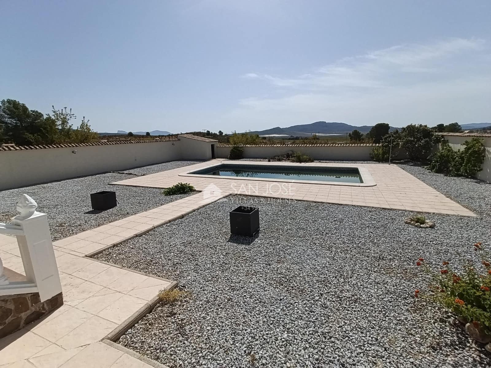 3 Zimmer Villa zu verkaufen in Pinoso mit Pool - 325.000 € (Ref: 10064619)