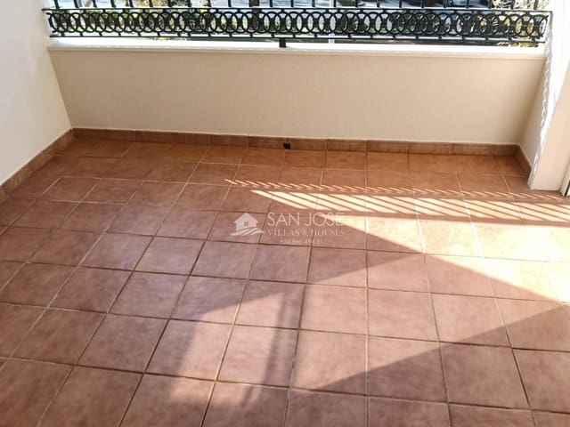 3 sovrum Lägenhet att hyra i Aspe med garage - 700 € (Ref: 10067871)