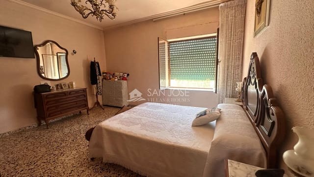 4 quarto Moradia para venda em L'Algueña / Alguenya com piscina - 207 260 € (Ref: 10098352)
