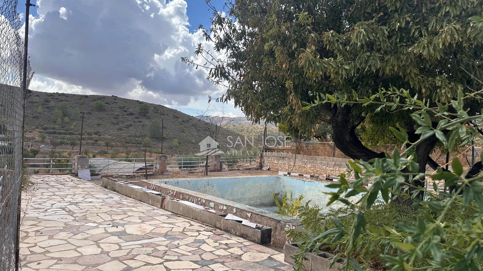 4 quarto Moradia para venda em L'Alguena / Alguenya com piscina - 207 260 € (Ref: 10098352)