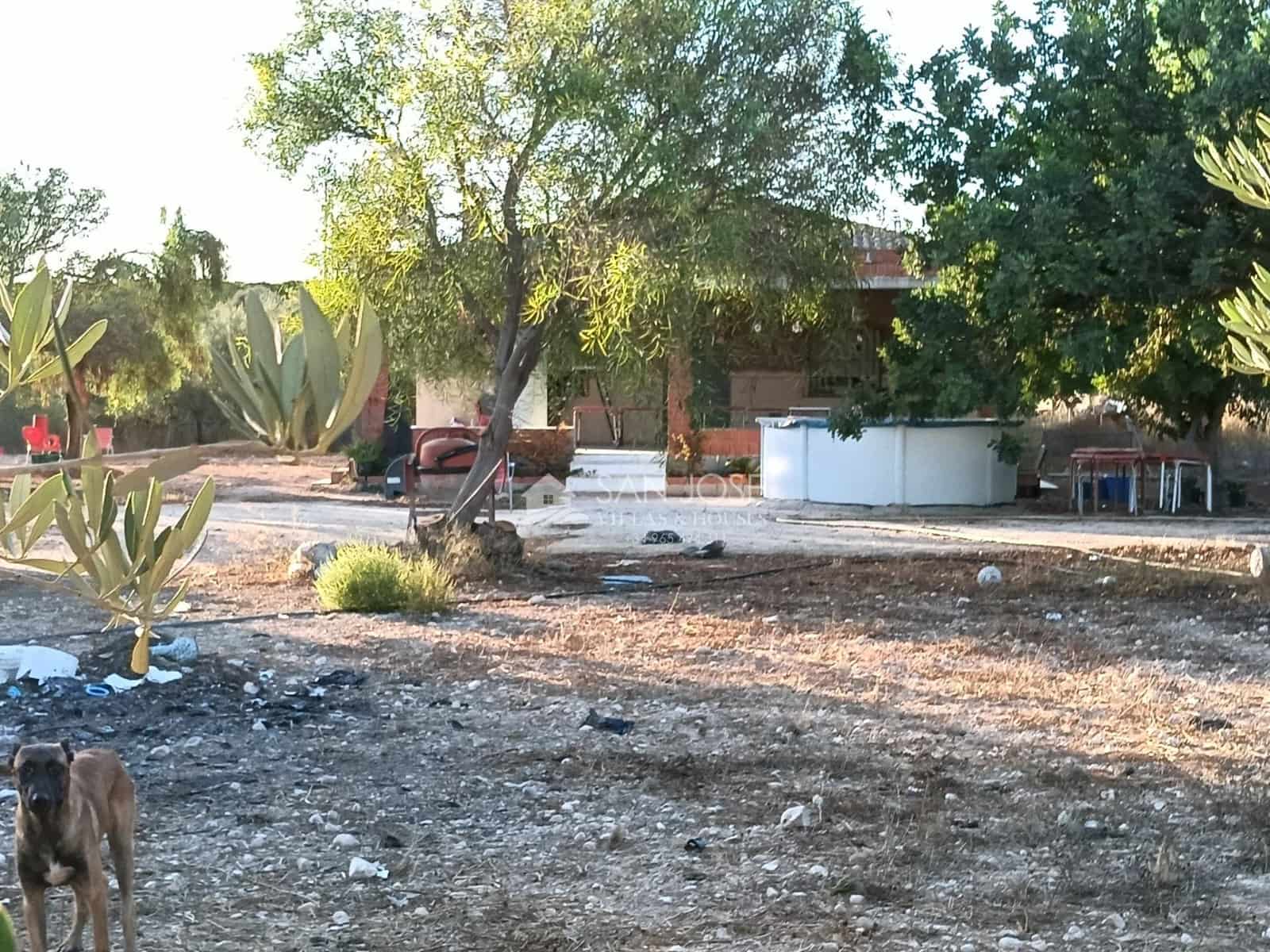 3 bedroom Villa for sale in Aspe - € 195,000 (Ref: 10109656)