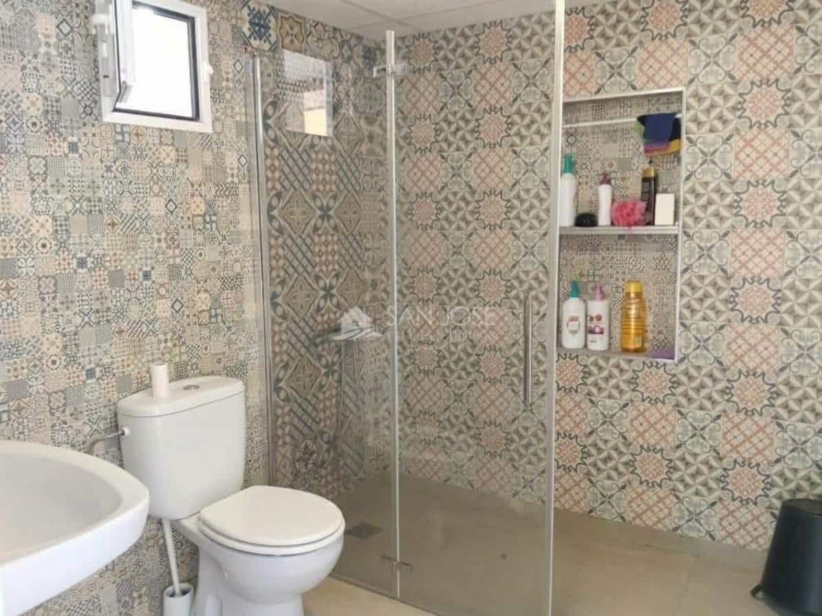5 soverom Villa til salgs i Monforte del Cid med svømmebasseng garasje - € 366 940 (Ref: 10136012)