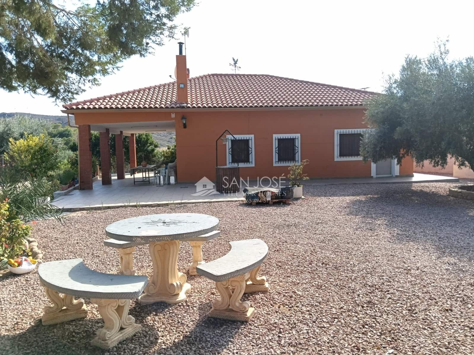 5 soverom Villa til salgs i Monforte del Cid med svømmebasseng garasje - € 366 940 (Ref: 10136012)