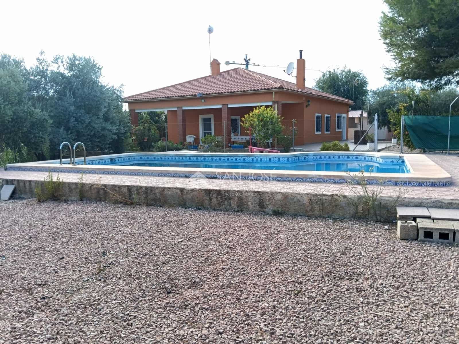 5 soverom Villa til salgs i Monforte del Cid med svømmebasseng garasje - € 366 940 (Ref: 10136012)