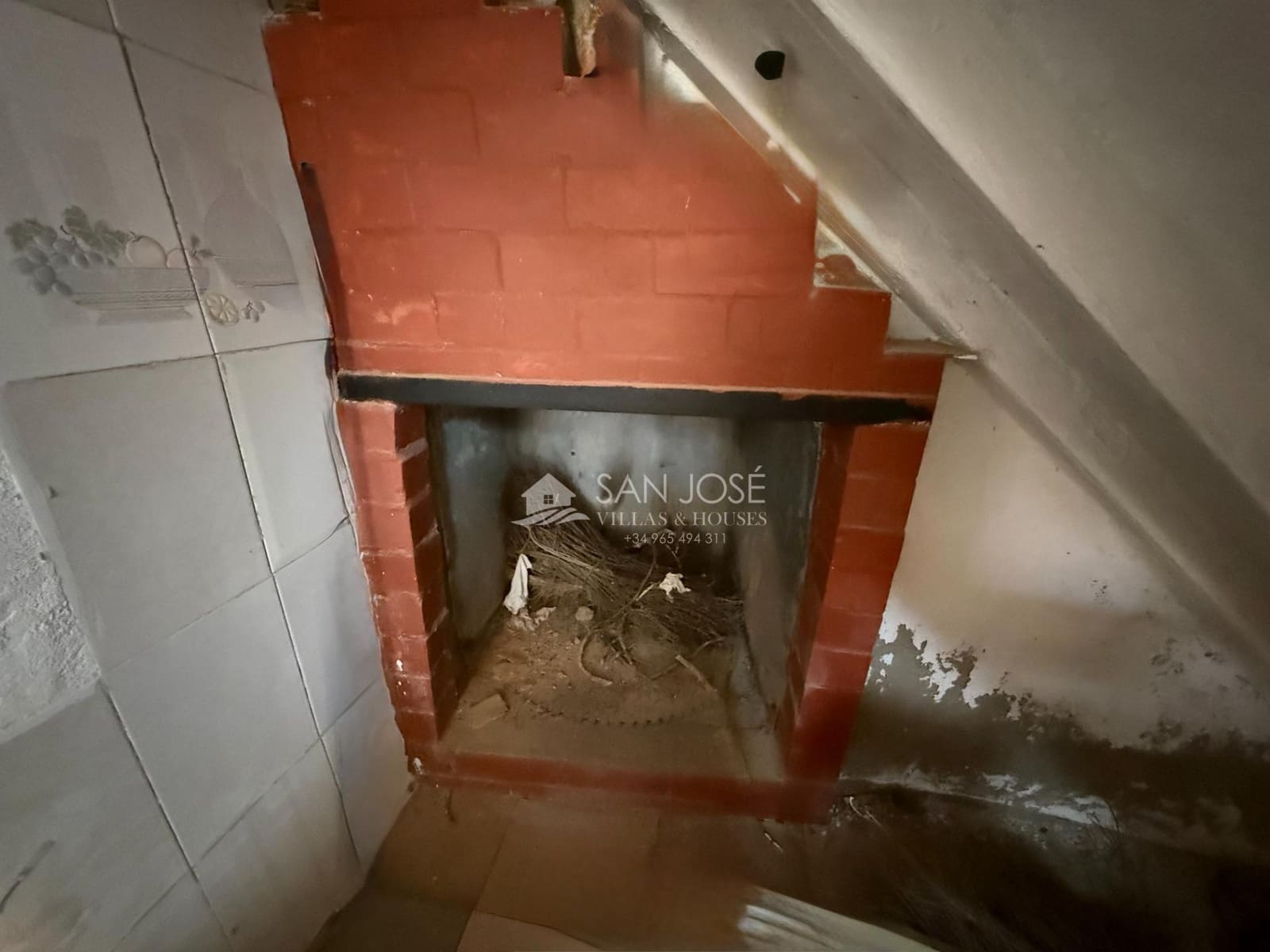 4 bedroom Cave House for sale in Petrel / Petrer - € 62,000 (Ref: 10155452)
