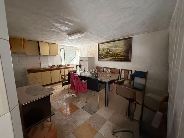4 bedroom Cave House for sale in Petrel / Petrer - € 62,000 (Ref: 10155452)