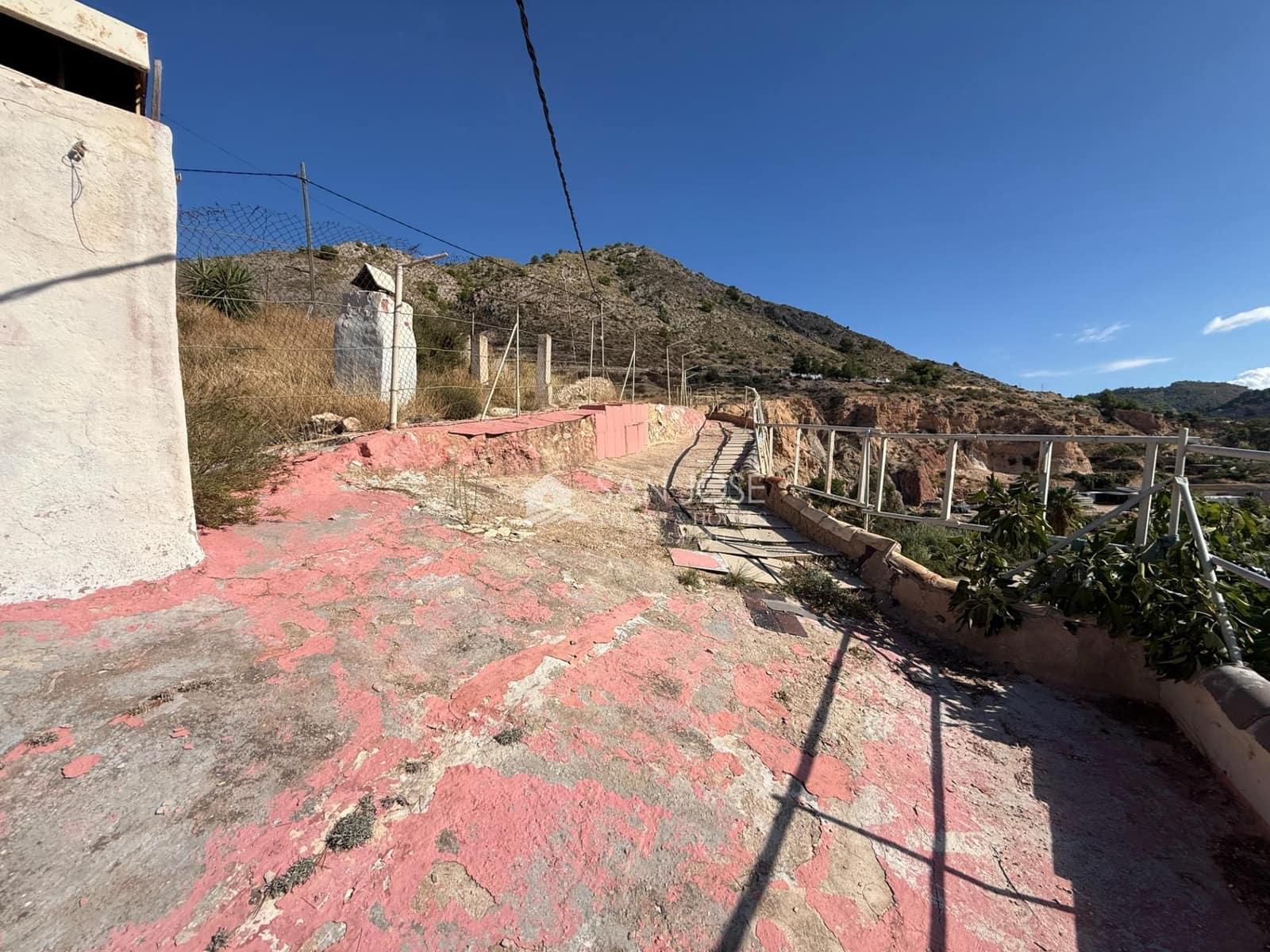 4 bedroom Cave House for sale in Petrel / Petrer - € 62,000 (Ref: 10155452)