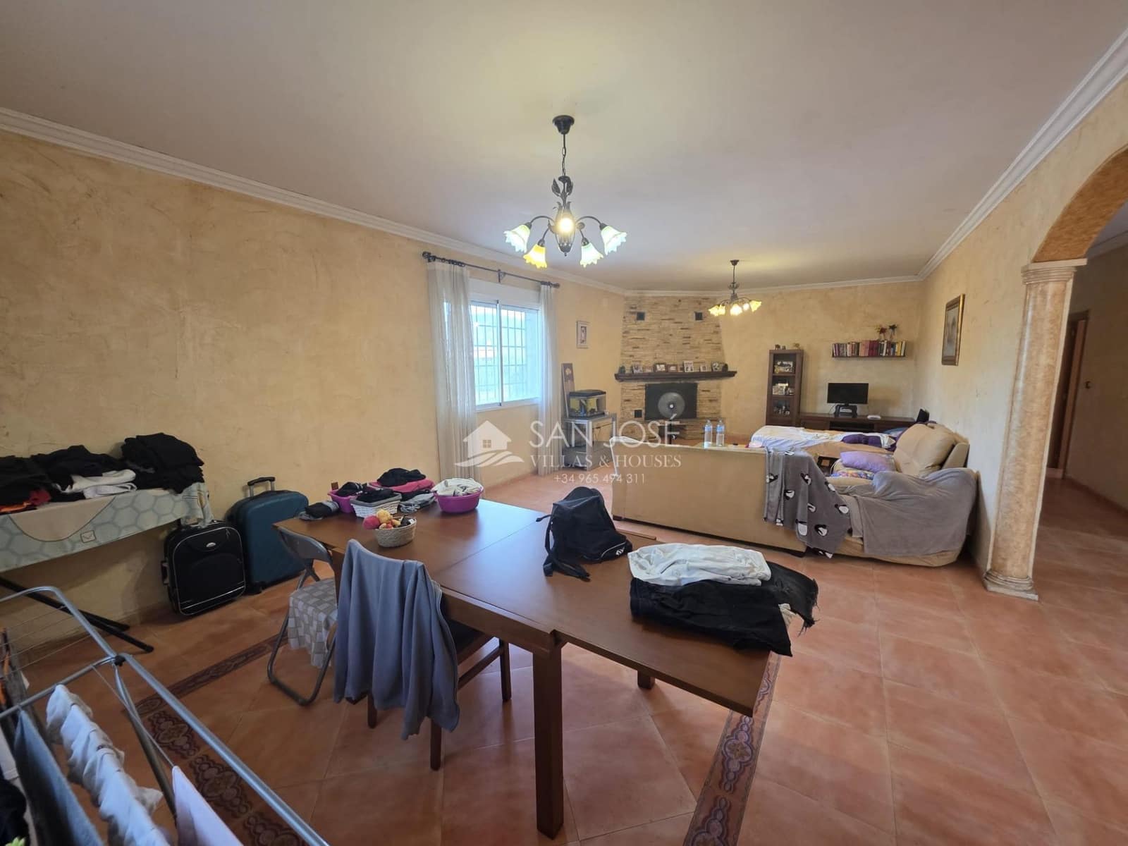 4 soverom Villa til salgs i Aspe med garasje - € 320 000 (Ref: 10155453)
