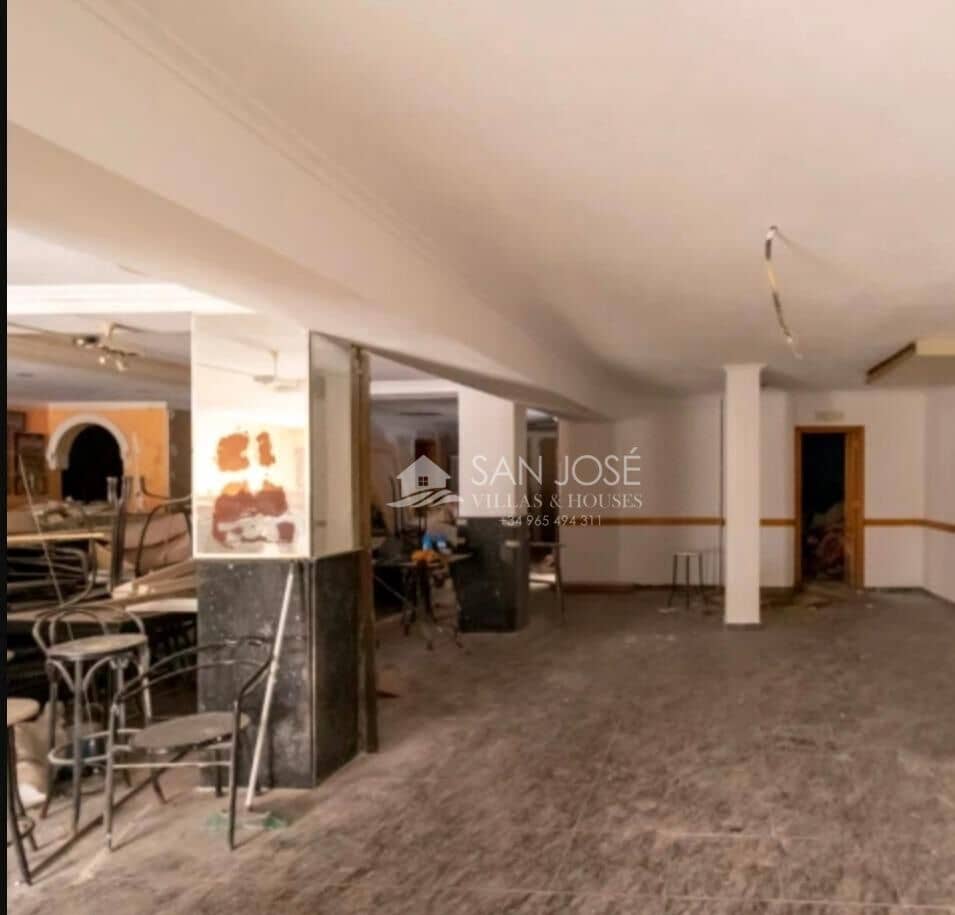 Commercial for sale in Elche / Elx - € 105,000 (Ref: 10159626)