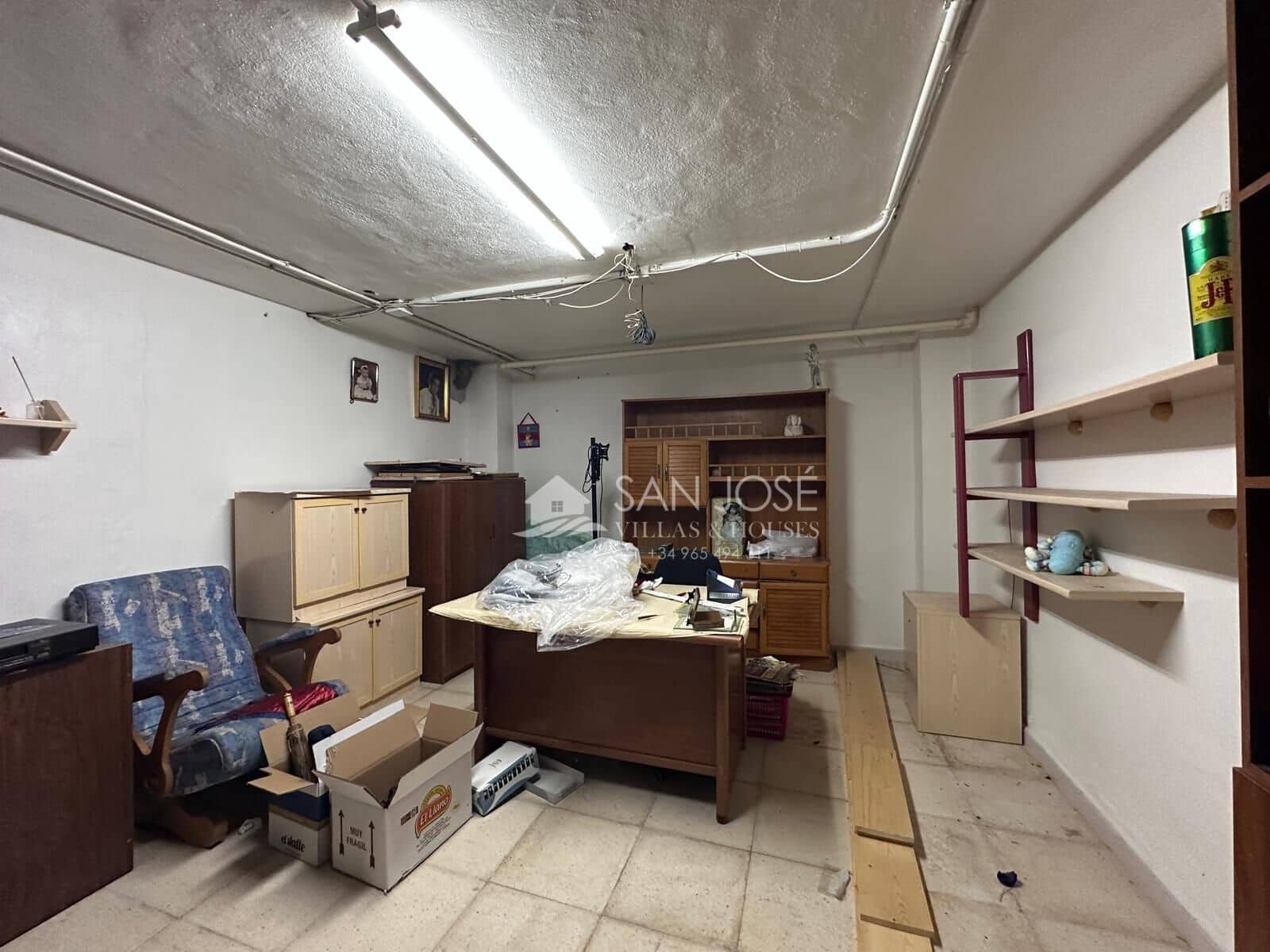 Comercial para venda em Aspe - 188 470 € (Ref: 10166860)