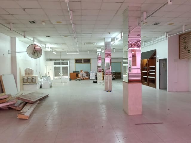 Comercial para venda em Aspe - 188 470 € (Ref: 10166860)
