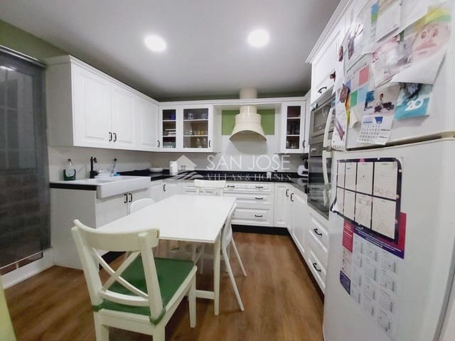 Casa de 3 habitaciones en Aspe en venta - 210.000 € (Ref: 10171565)