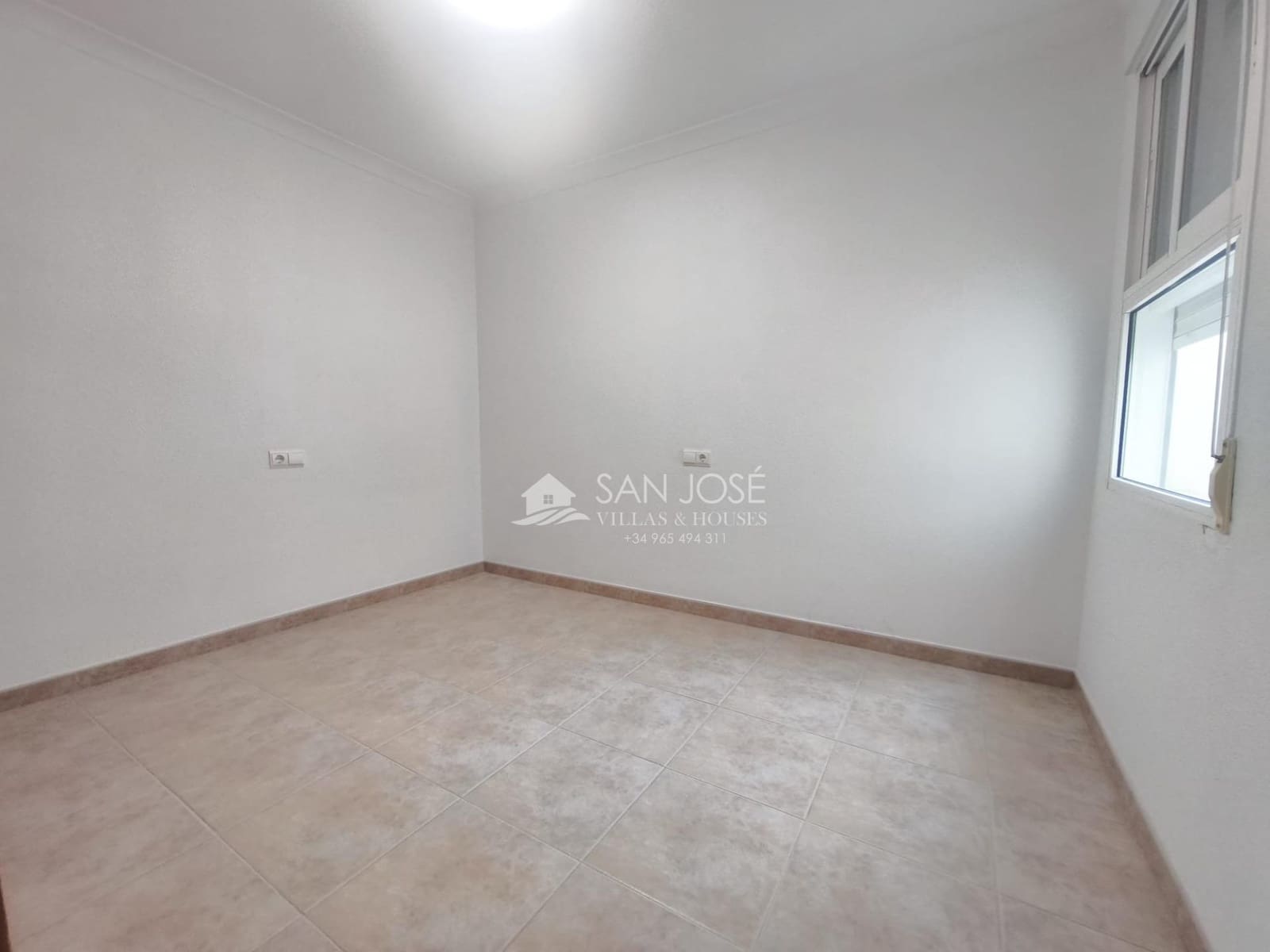 Casa de 3 habitaciones en Aspe en venta - 137.260 € (Ref: 10171566)