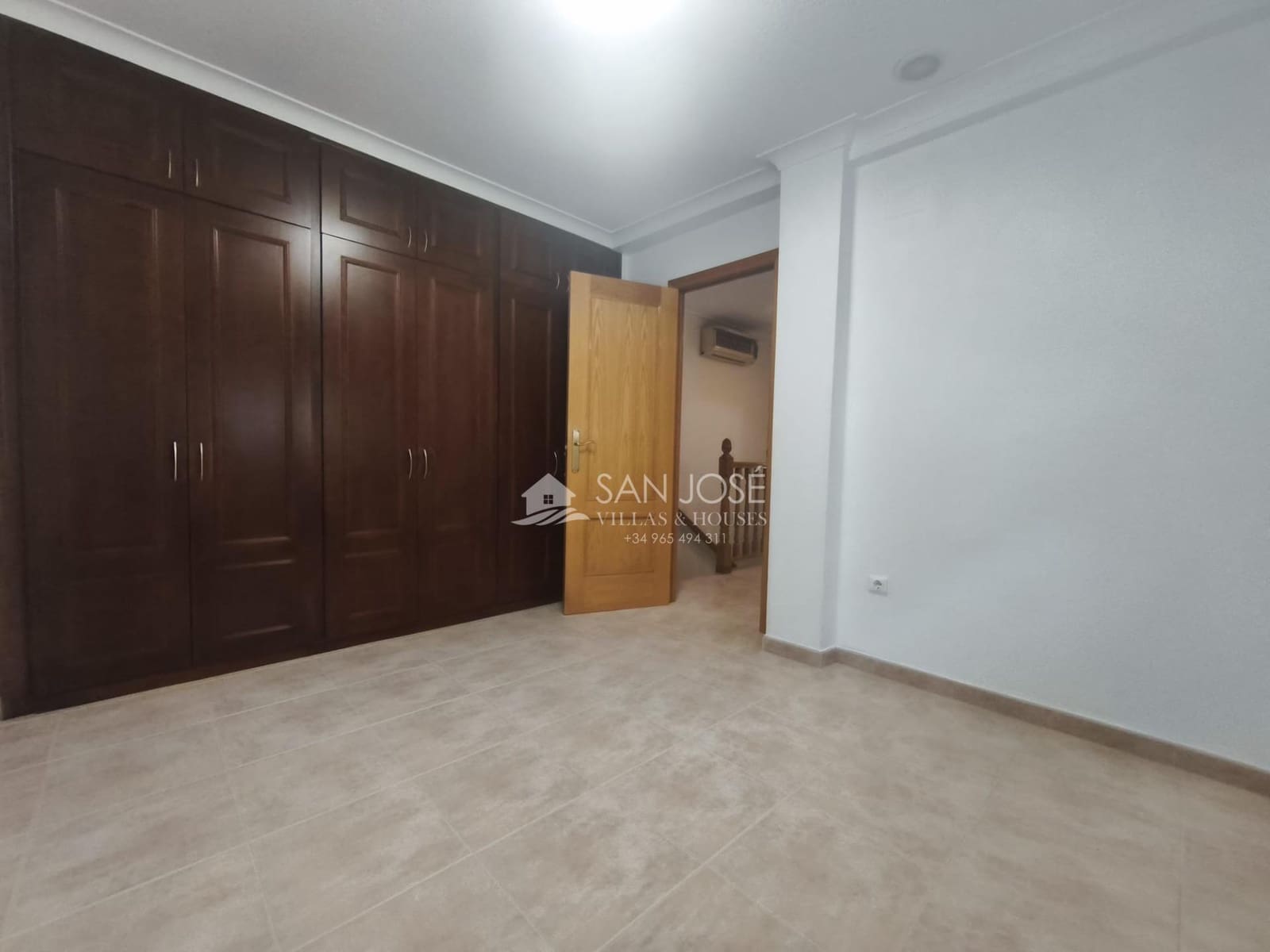 Casa de 3 habitaciones en Aspe en venta - 137.260 € (Ref: 10171566)