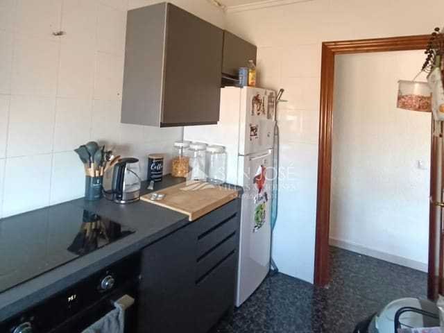 4 soverom Villa til salgs i Elda med garasje - € 130 000 (Ref: 10173874)