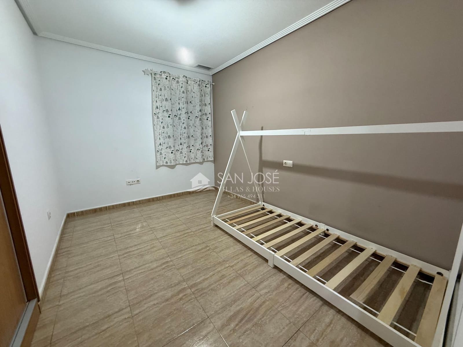Piso de 3 habitaciones en Monforte del Cid en venta con garaje - 168.000 € (Ref: 10183093)