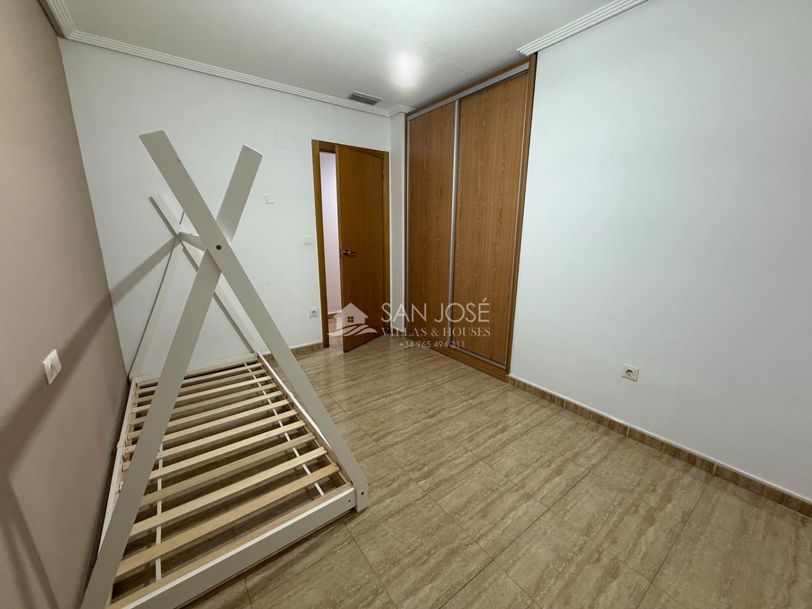 Piso de 3 habitaciones en Monforte del Cid en venta con garaje - 168.000 € (Ref: 10183093)