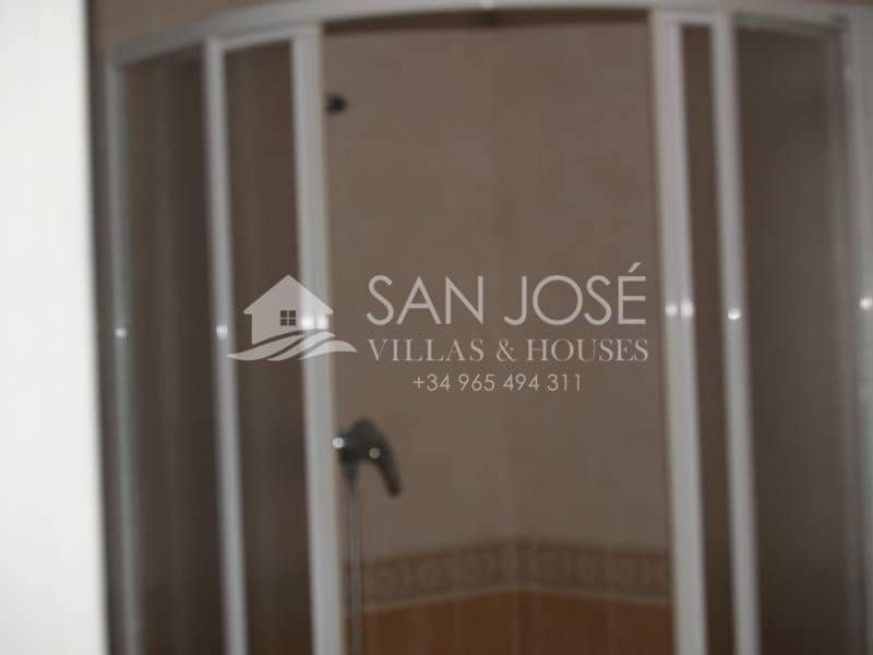 4 soveværelse Bungalow til salg i Daya Nueva med garage - € 186.000 (Ref: 3165836)