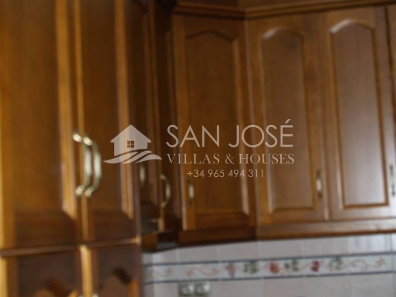 4 soveværelse Bungalow til salg i Daya Nueva med garage - € 186.000 (Ref: 3165836)