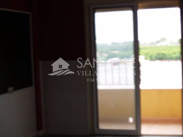 4 soveværelse Bungalow til salg i Daya Nueva med garage - € 186.000 (Ref: 3165836)