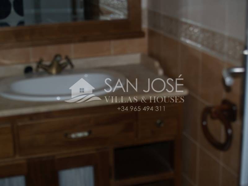 4 soveværelse Bungalow til salg i Daya Nueva med garage - € 186.000 (Ref: 3165836)