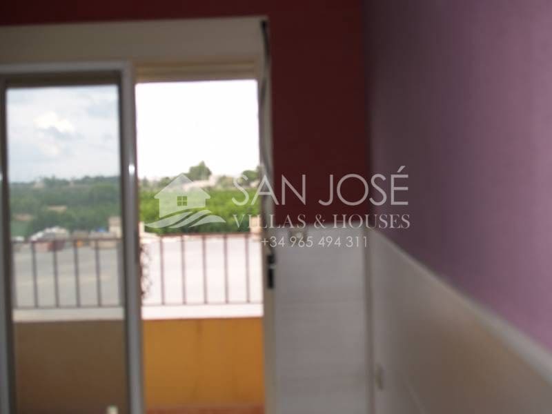 4 soveværelse Bungalow til salg i Daya Nueva med garage - € 186.000 (Ref: 3165836)