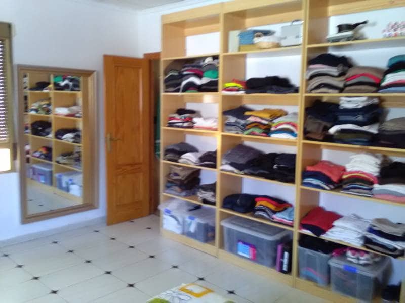 5 bedroom Villa for sale in Hondon de las Nieves - € 309,000 (Ref: 3165848)