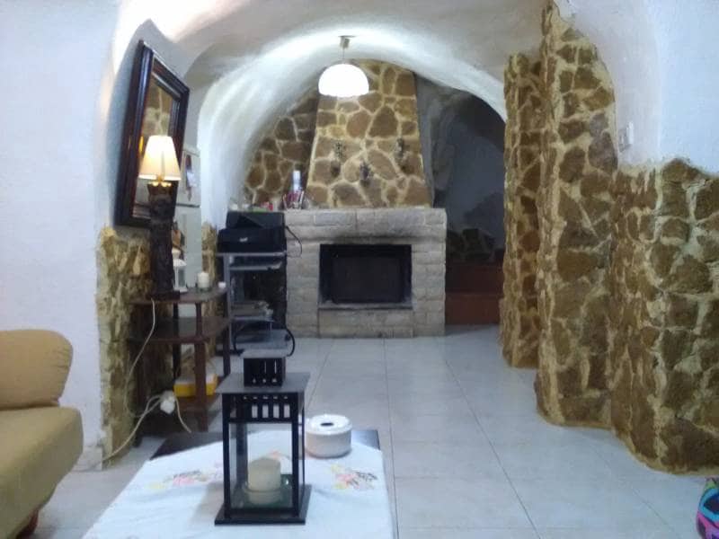 5 bedroom Villa for sale in Hondon de las Nieves - € 309,000 (Ref: 3165848)