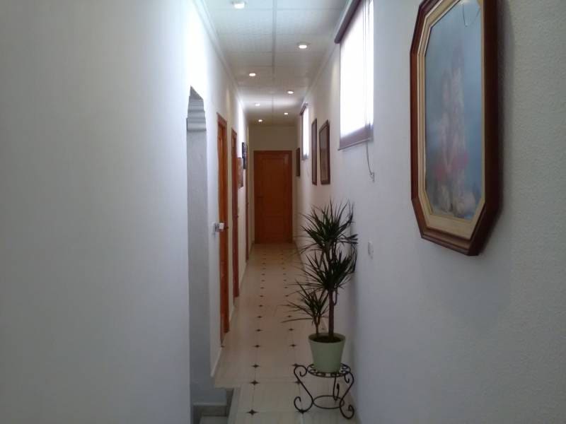 5 bedroom Villa for sale in Hondon de las Nieves - € 309,000 (Ref: 3165848)