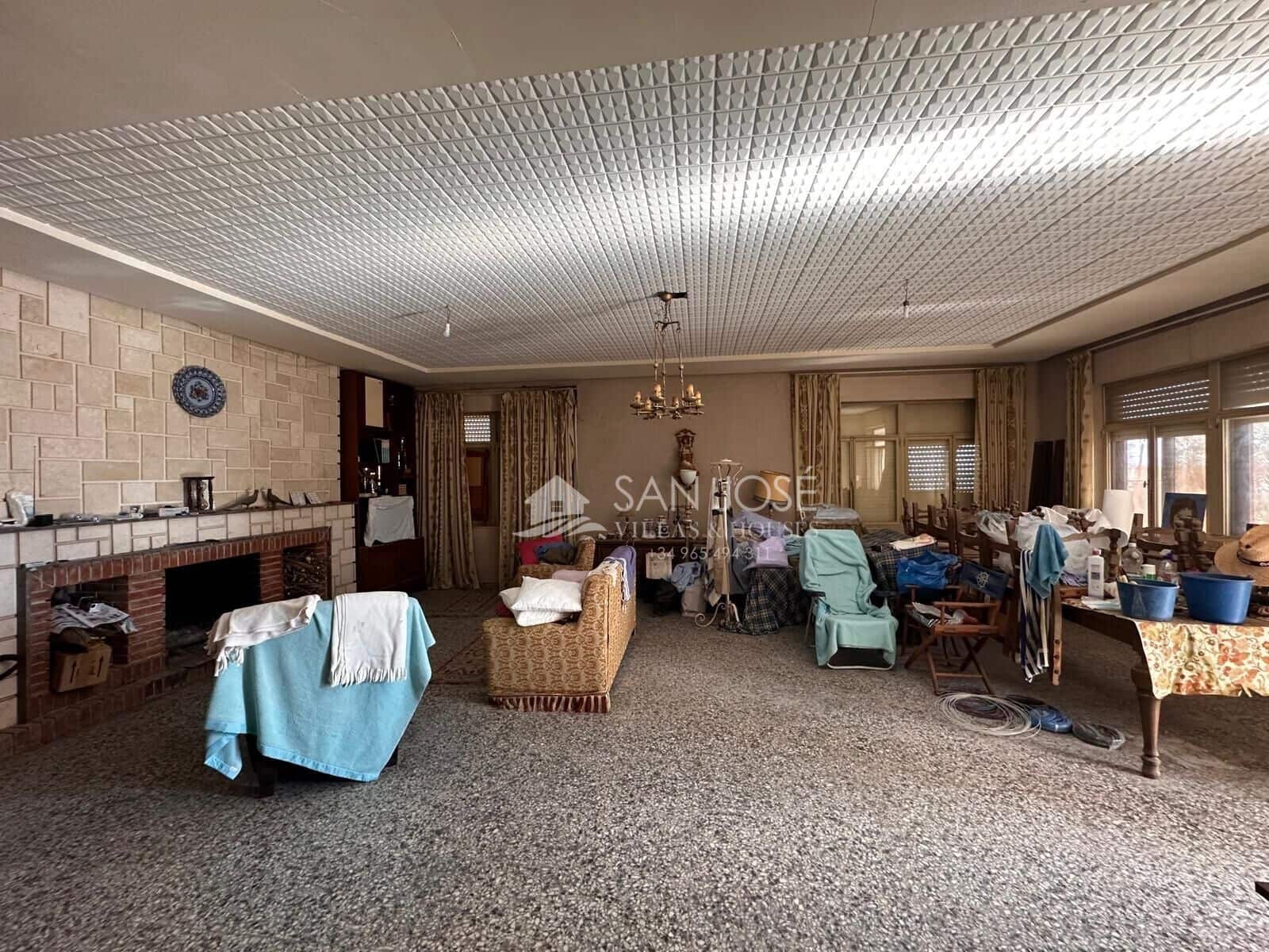 6 bedroom Villa for sale in Aspe with pool - € 370,000 (Ref: 3165902)