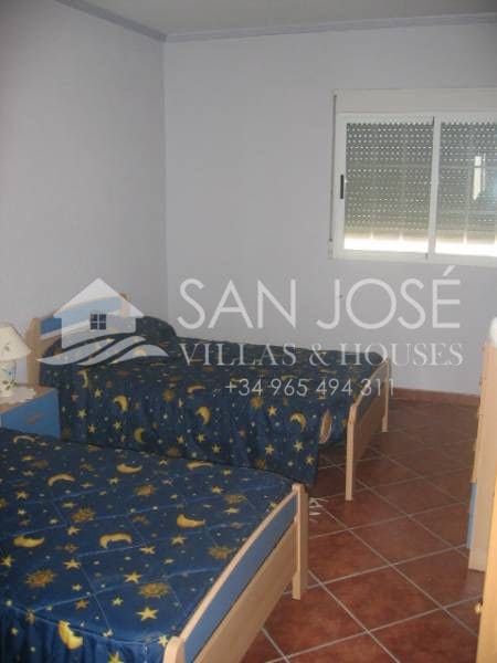 Chalet de 4 habitaciones en Aspe en venta con piscina garaje - 518.000 € (Ref: 3165903)