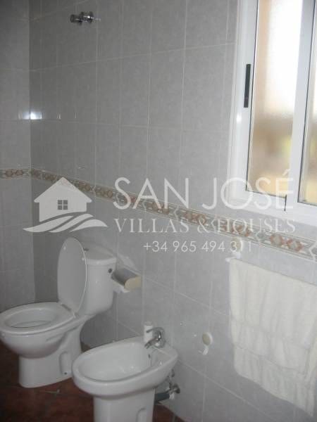 Chalet de 4 habitaciones en Aspe en venta con piscina garaje - 518.000 € (Ref: 3165903)