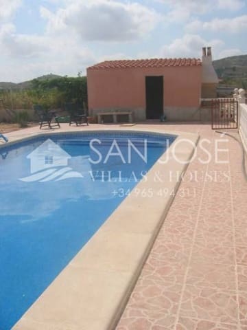 Chalet de 4 habitaciones en Aspe en venta con piscina garaje - 518.000 € (Ref: 3165903)