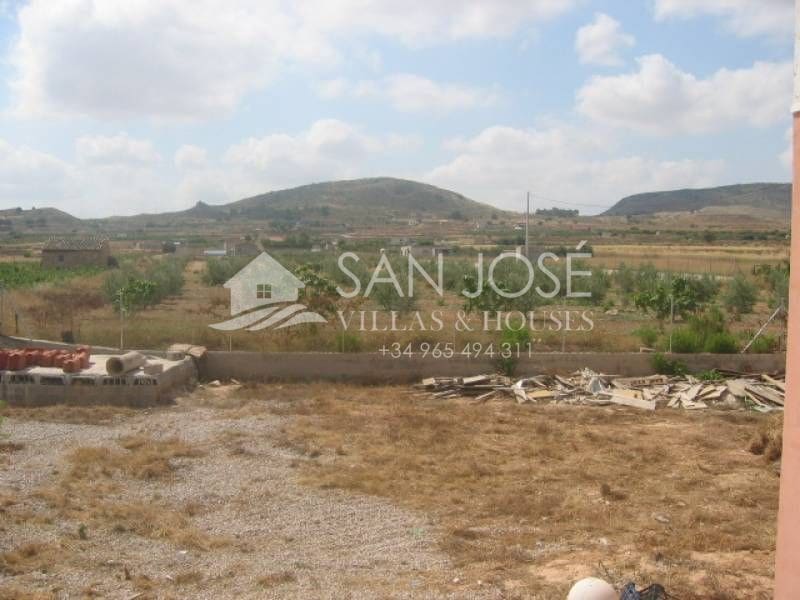 Chalet de 4 habitaciones en Aspe en venta con piscina garaje - 518.000 € (Ref: 3165903)