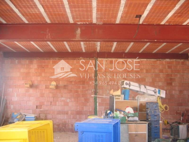 Chalet de 4 habitaciones en Aspe en venta con piscina garaje - 518.000 € (Ref: 3165903)