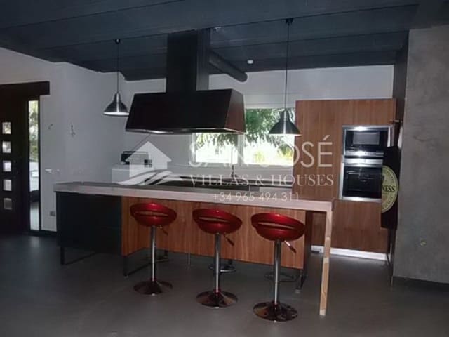 3 quarto Moradia para venda em Aspe com piscina - 595 873 € (Ref: 3165973)