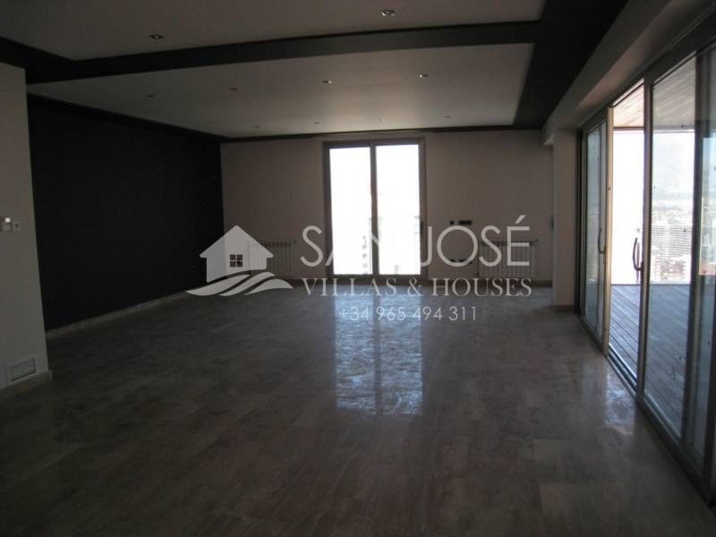 3 soveværelse Villa til salg i Benidorm med swimmingpool garage - € 2.150.000 (Ref: 3165980)