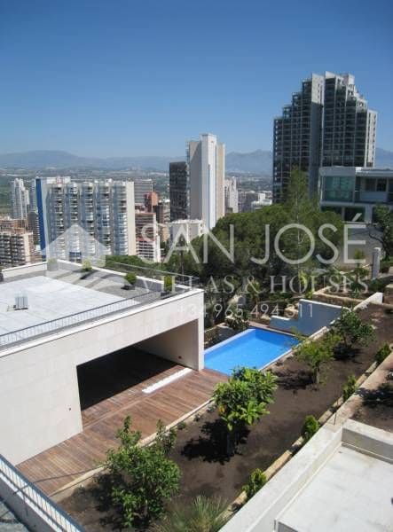 3 soveværelse Villa til salg i Benidorm med swimmingpool garage - € 2.150.000 (Ref: 3165980)