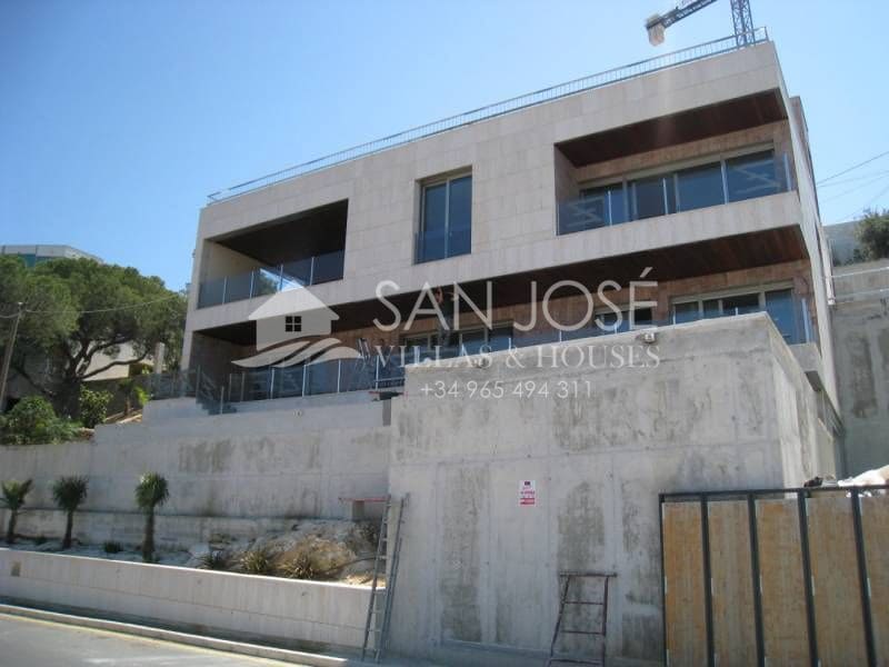 3 soveværelse Villa til salg i Benidorm med swimmingpool garage - € 2.150.000 (Ref: 3165980)