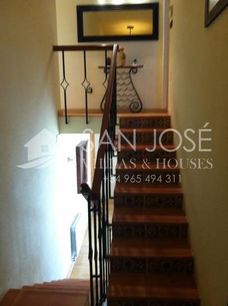 4 quarto Moradia para venda em Alicante cidade com piscina garagem - 695 000 € (Ref: 3166044)