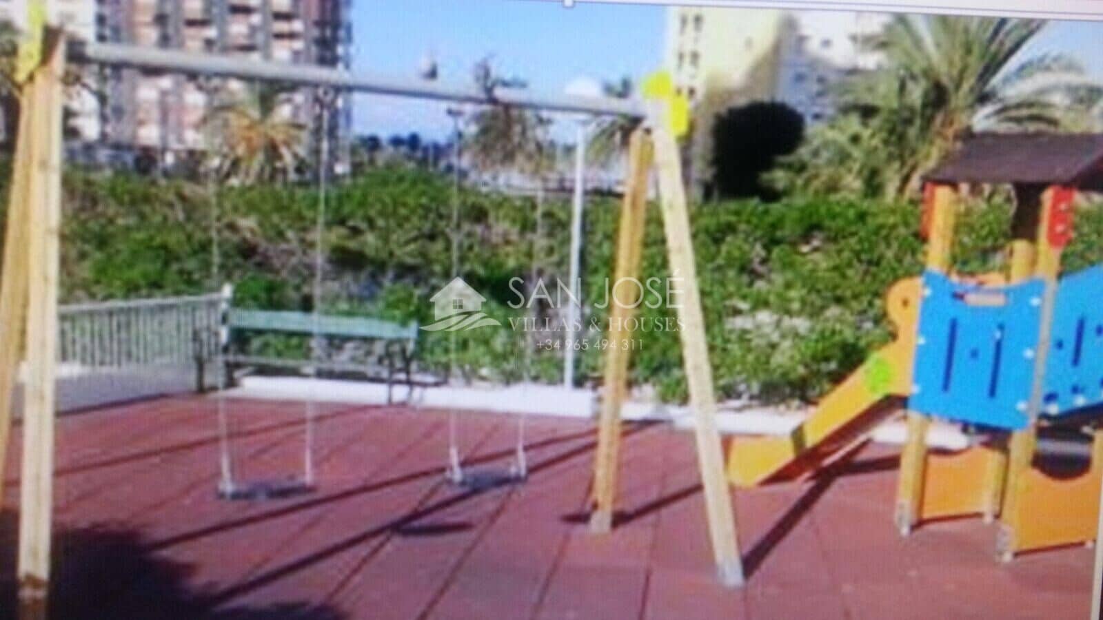 3 bedroom Flat for sale in Playa de San Juan with pool - € 470,000 (Ref: 3166238)