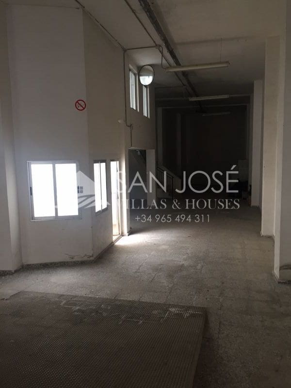 Kommersiell til salgs i Aspe - € 98 000 (Ref: 3325297)