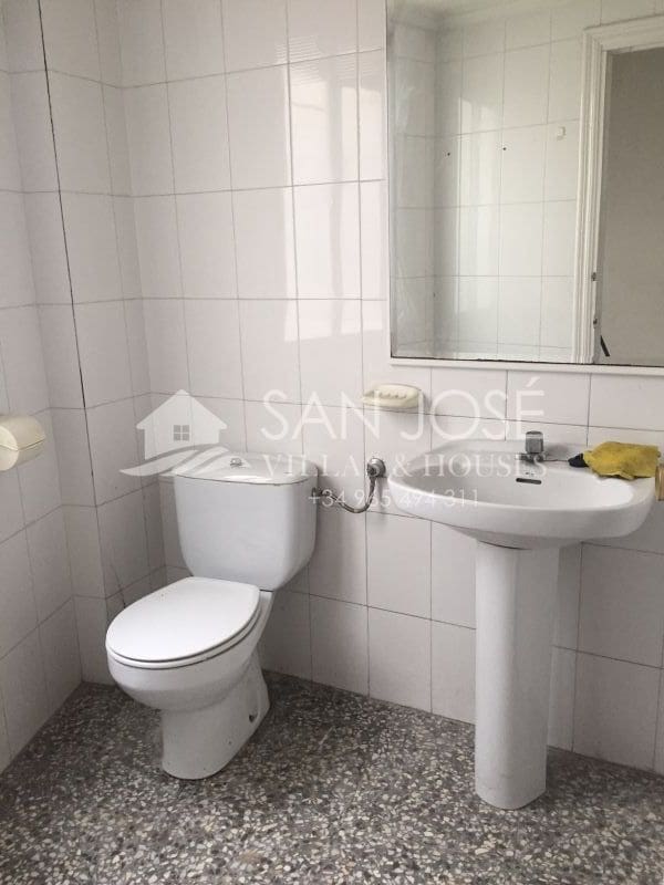 Kommersiell til salgs i Aspe - € 98 000 (Ref: 3325297)